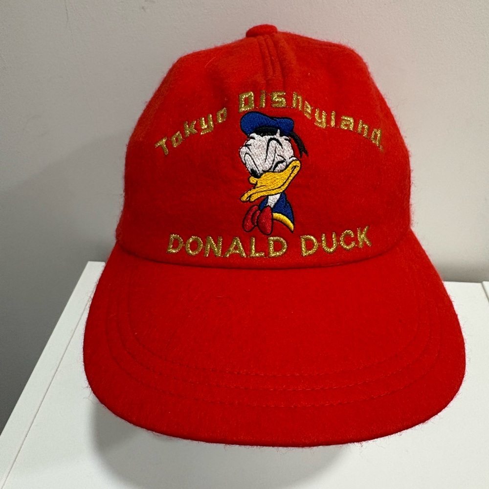 Vintage Disneyland Tokyo Red Donald Duck Cap hat zip back